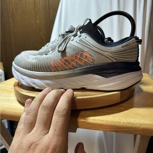 HOKA  bondi 7 Men's 9.5 / women’s 11  Gray and Black Running Shoes